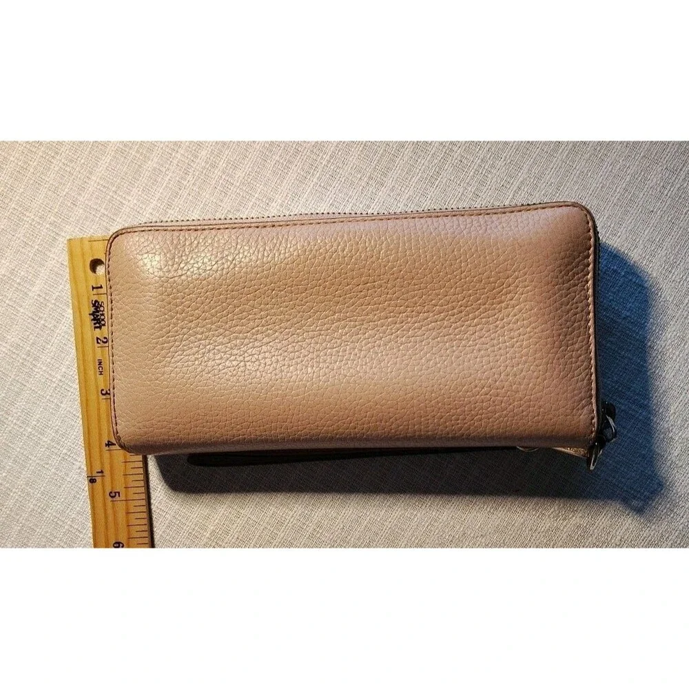 Michael Kors Jet Set Large Continental Zip Around Wallet Leather